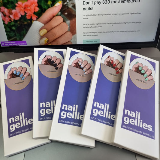 Common mistakes when applying semicured gel nail stickers?