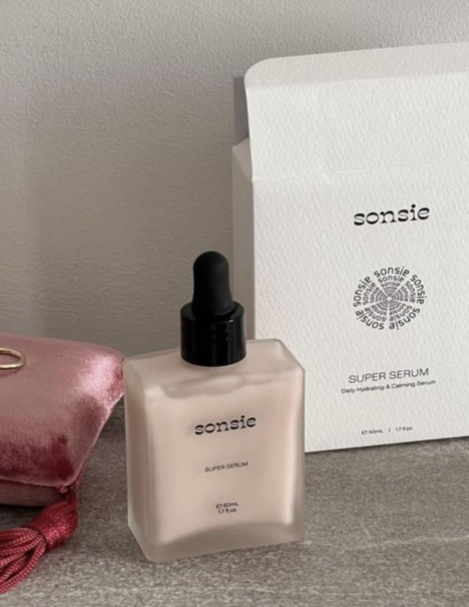 sonsie Super Serum